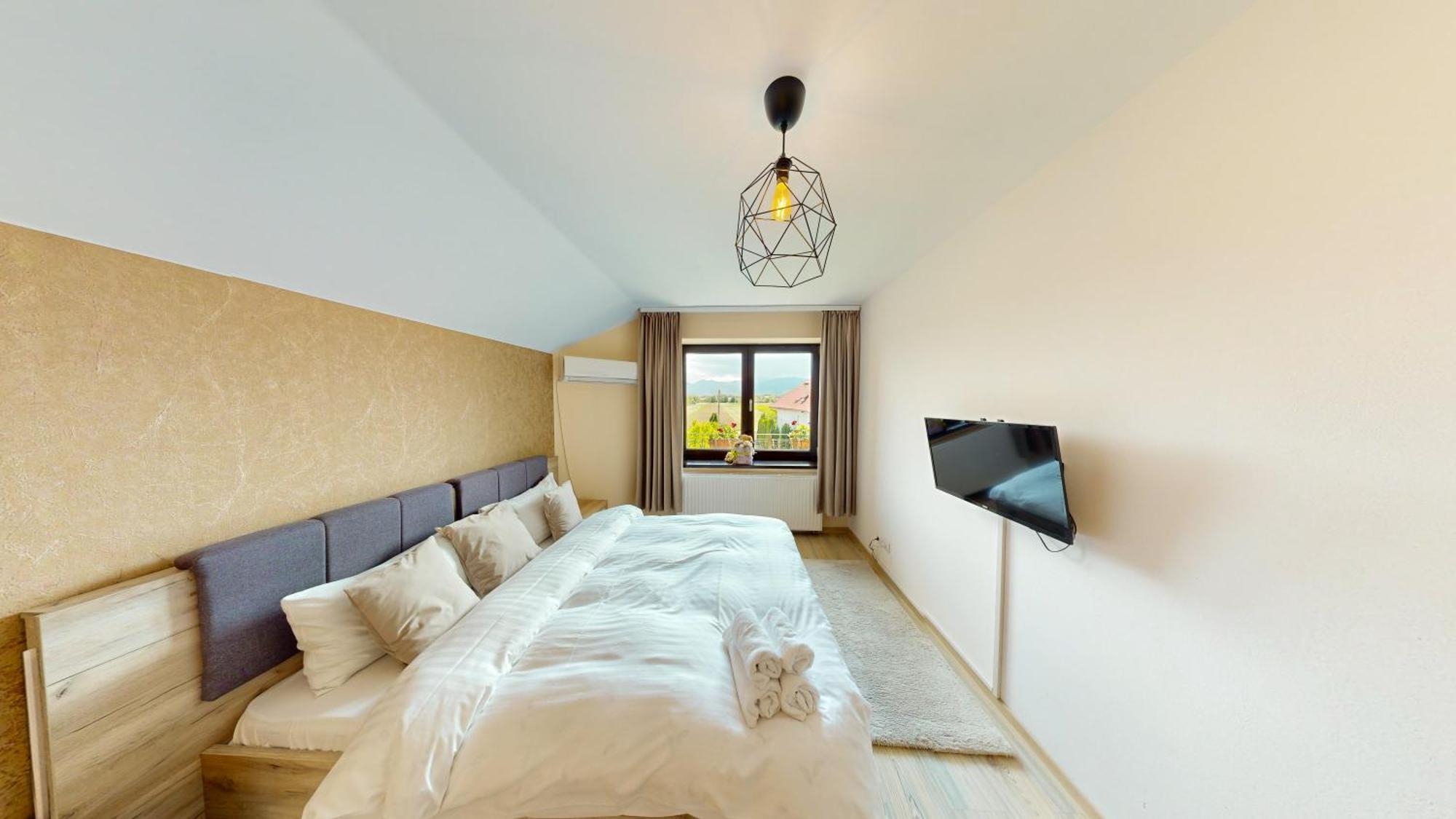 Janine Garden Hotell Braşov Exteriör bild
