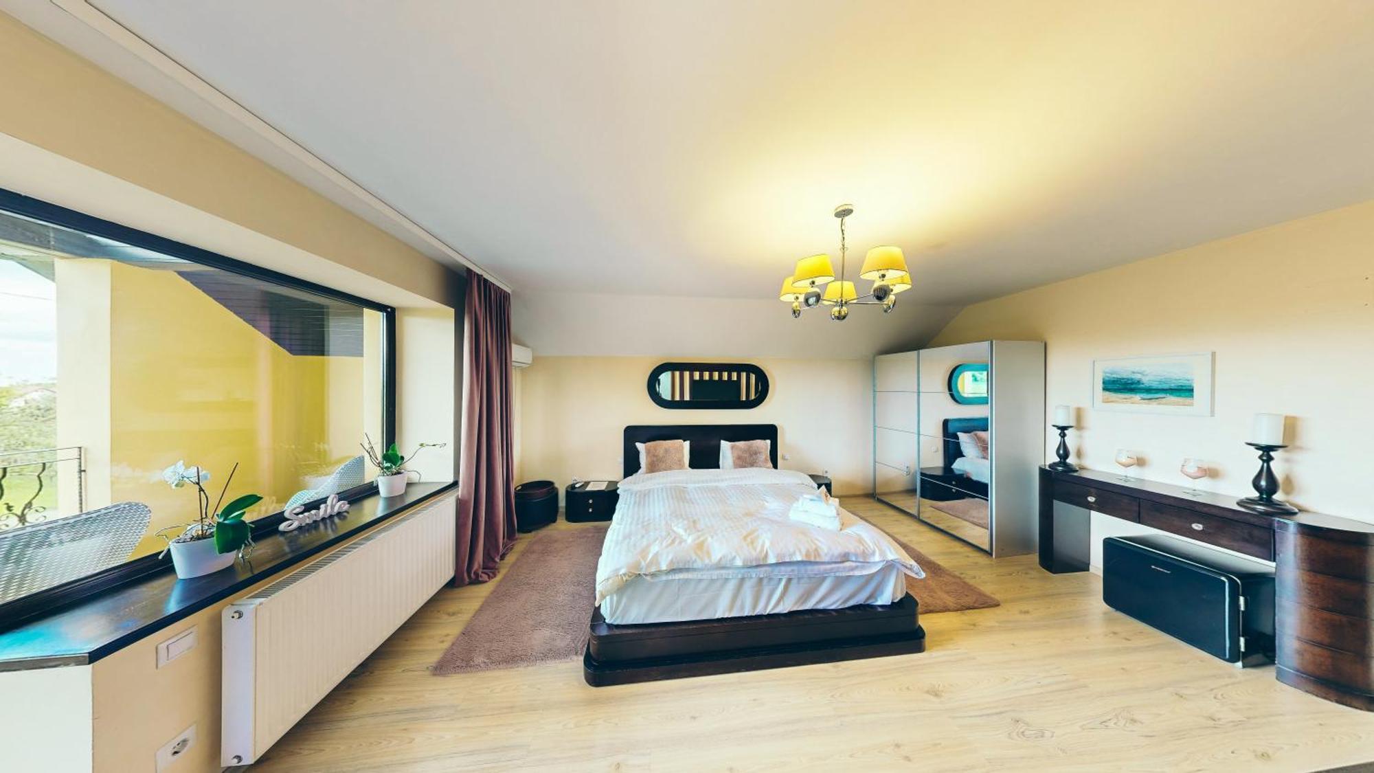 Janine Garden Hotell Braşov Exteriör bild